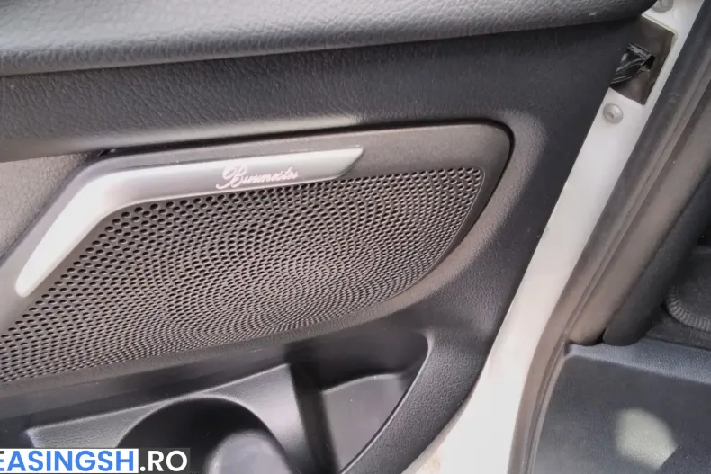 Mercedes-Benz V 300 (Clasa V) din 2023 cu 56.516 km - oferta MER249918 - foto 14