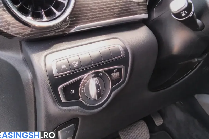 Mercedes-Benz V 300 (Clasa V) din 2023 cu 56.516 km - oferta MER249918 - foto 15