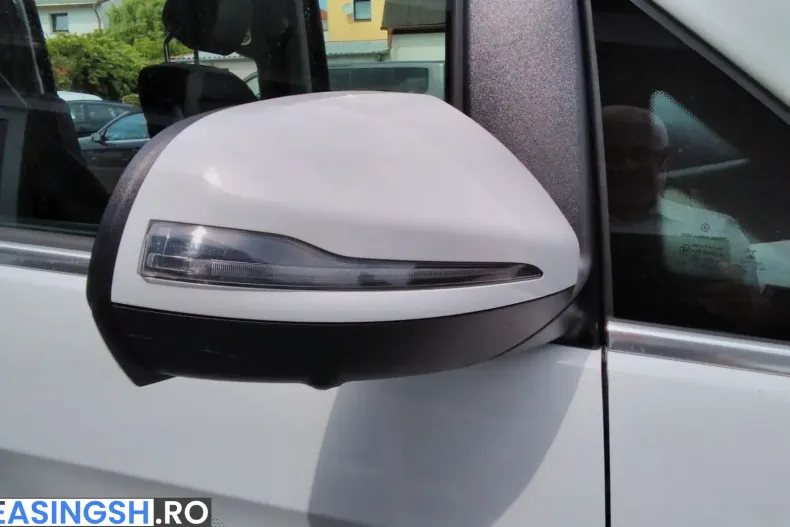 Mercedes-Benz V 300 (Clasa V) din 2023 cu 56.516 km - oferta MER249918 - foto 44