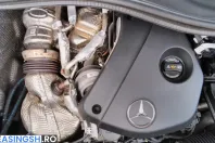 Mercedes-Benz V 300 (Clasa V) din 2023 cu 56.516 km - oferta MER249918 - foto 48