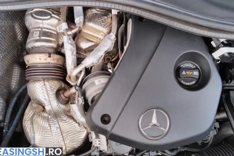 Mercedes-Benz V 300 (Clasa V) din 2023 cu 56.516 km - oferta MER249918 - foto 48
