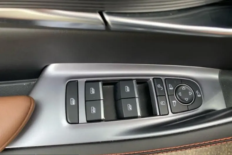 BYD Seal U din 2025 cu 22.965 km - oferta BYD249919 - foto 18
