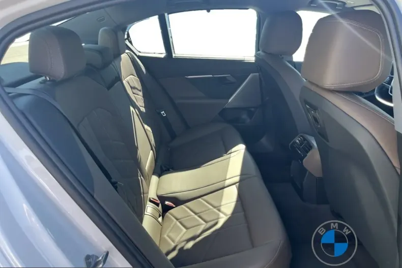 BMW 520 (Seria 5) din 2024 cu 56.955 km - oferta BMW249929 - foto 17