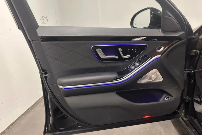 Mercedes-Benz S 580 (Clasa S) din 2022 cu 3.500 km - oferta MER249930 - foto 7