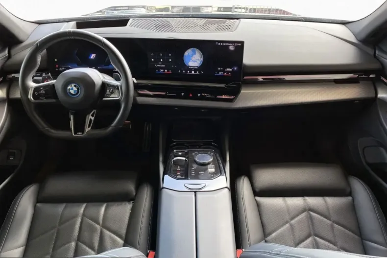 BMW 530 (Seria 5) din 2024 cu 27.178 km - oferta BMW249935 - foto 12