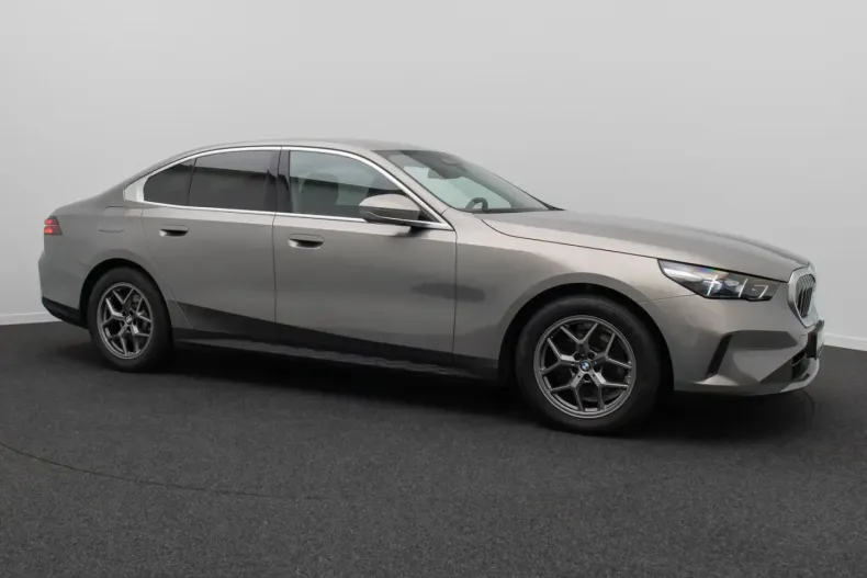 BMW 520 (Seria 5) din 2024 cu 46.305 km - oferta BMW249936 - foto 4