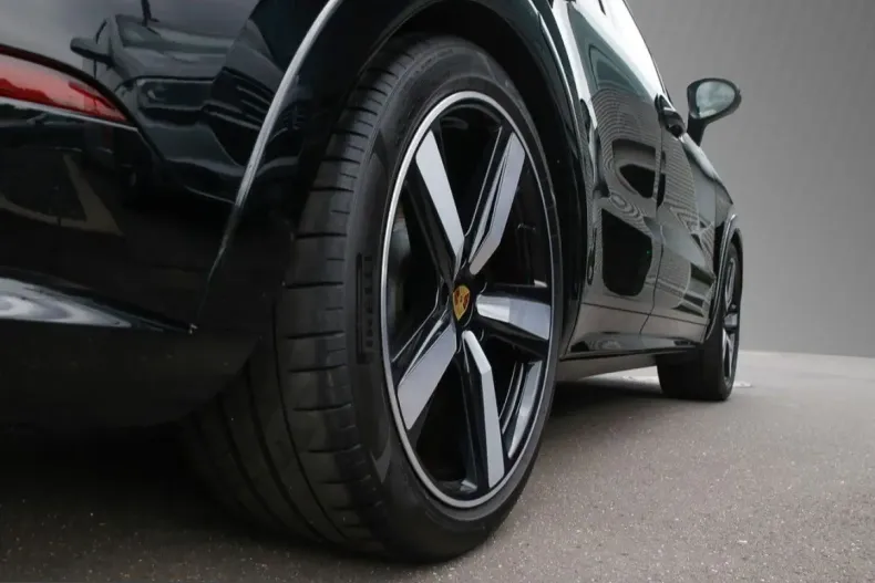 Porsche Cayenne din 2023 cu 90.291 km - oferta POR249940 - foto 8