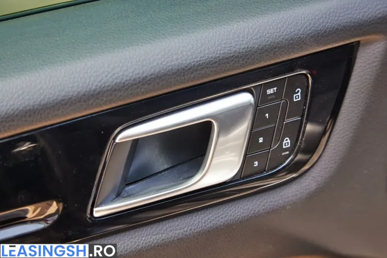 Porsche Cayenne din 2023 cu 53.478 km - oferta POR249948 - foto 8