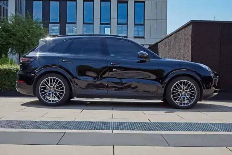 Porsche Cayenne din 2023 cu 53.478 km - oferta POR249948 - foto 12
