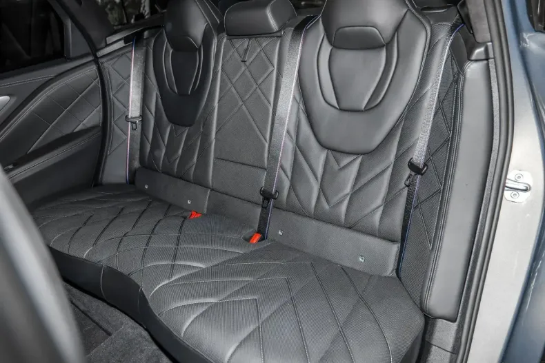 BMW XM (Seria X) din 2025 cu 33.689 km - oferta BMW249961 - foto 19