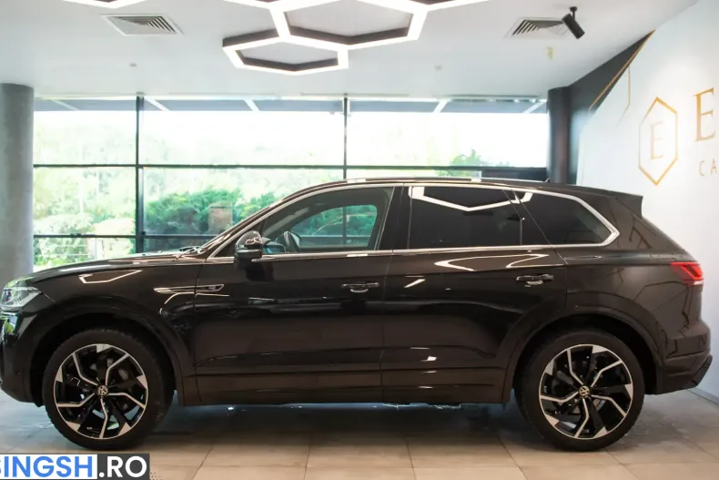 Volkswagen Touareg R-Line din 2023 cu 45.353 km - oferta VOL249967 - foto 5