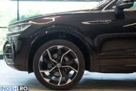 Volkswagen Touareg R-Line din 2023 cu 45.353 km - oferta VOL249967 - foto 9