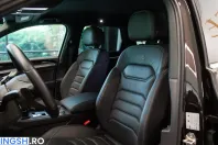 Volkswagen Touareg R-Line din 2023 cu 45.353 km - oferta VOL249967 - foto 14