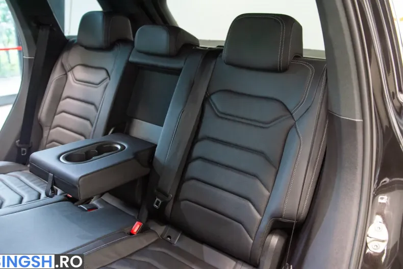Volkswagen Touareg R-Line din 2023 cu 45.353 km - oferta VOL249967 - foto 34