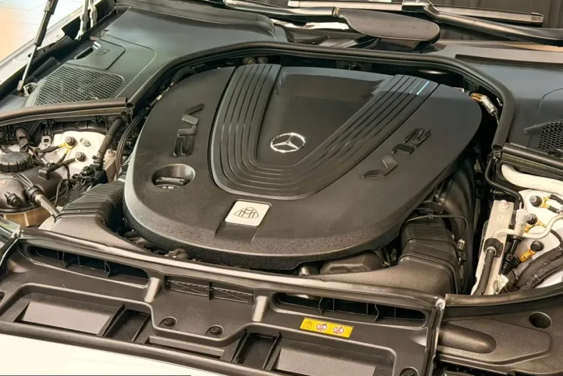 Mercedes-Benz S 680 (Clasa S) din 2024 cu 28.469 km - oferta MER249981 - foto 26