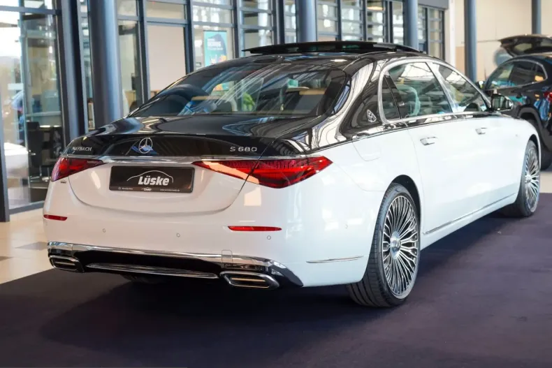Mercedes-Benz S 680 (Clasa S) din 2025 cu 19.295 km - oferta MER249982 - foto 4