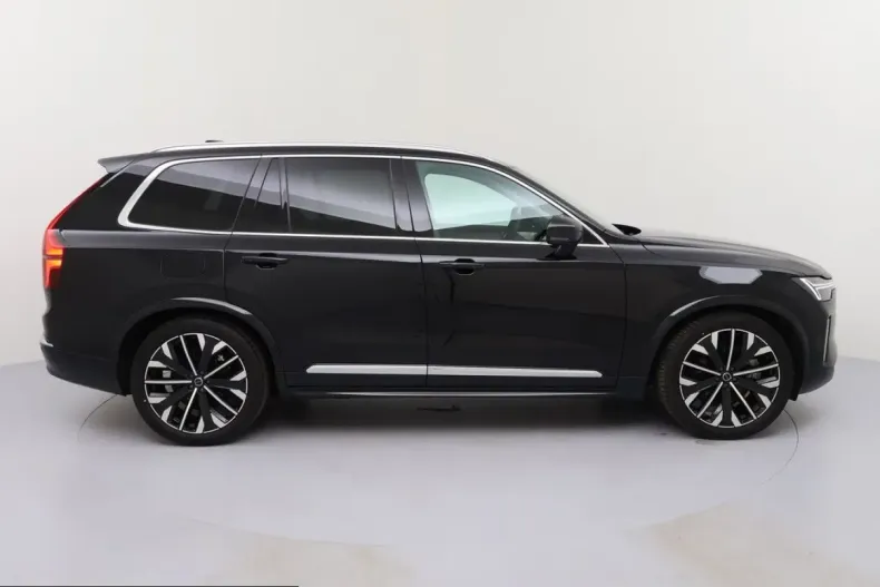 Volvo XC90 din 2025 cu 21.800 km - oferta VOL249988 - foto 4