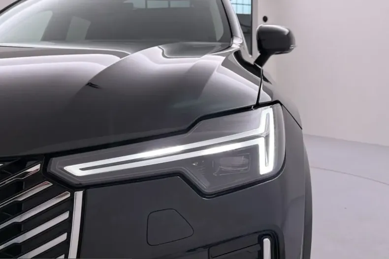 Volvo XC90 din 2025 cu 21.800 km - oferta VOL249988 - foto 9