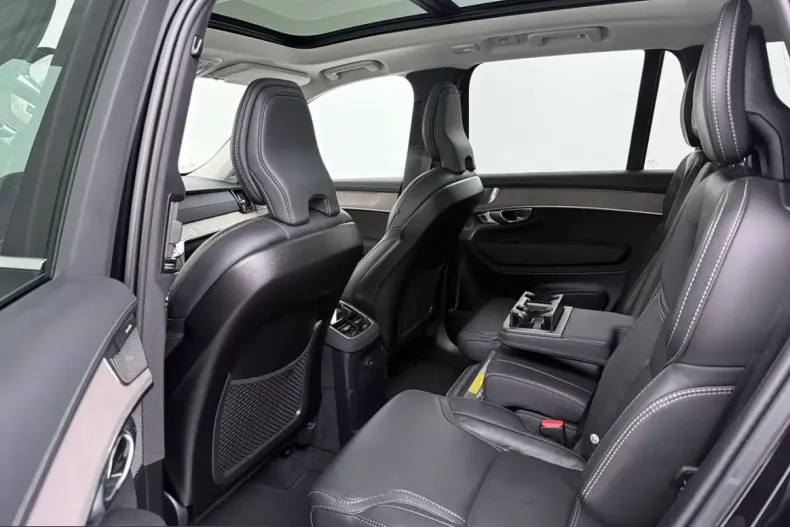 Volvo XC90 din 2025 cu 21.800 km - oferta VOL249988 - foto 19