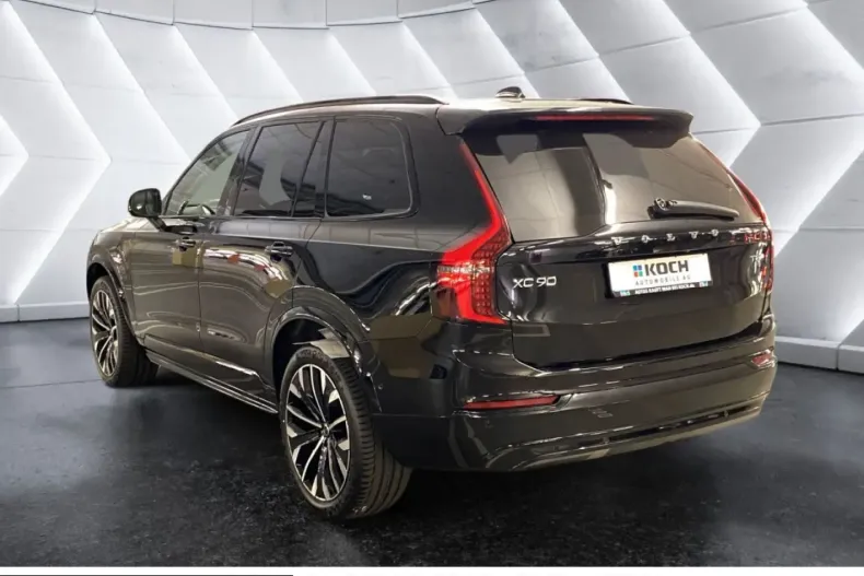 Volvo XC90 din 2025 cu 24.518 km - oferta VOL249990 - foto 3
