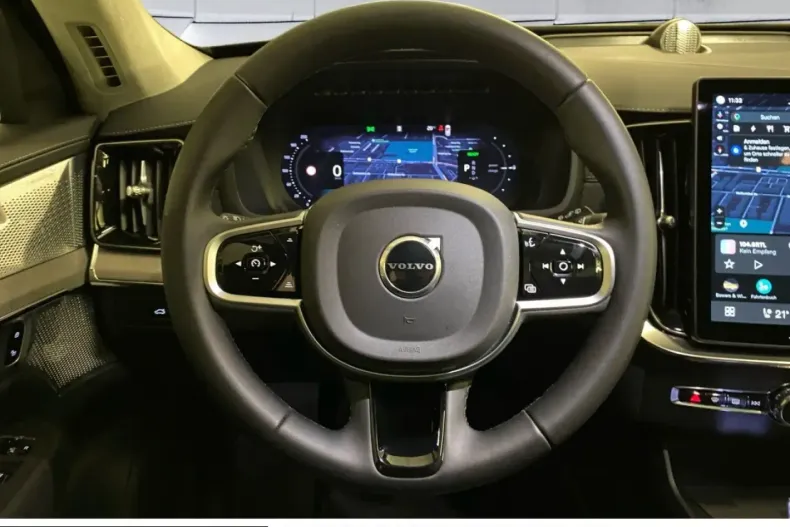 Volvo XC90 din 2025 cu 24.518 km - oferta VOL249990 - foto 8
