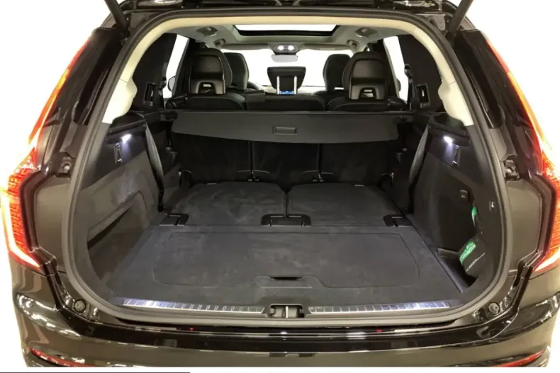 Volvo XC90 din 2025 cu 24.518 km - oferta VOL249990 - foto 13