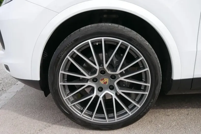 Porsche Cayenne din 2022 cu 66.962 km - oferta POR249993 - foto 3