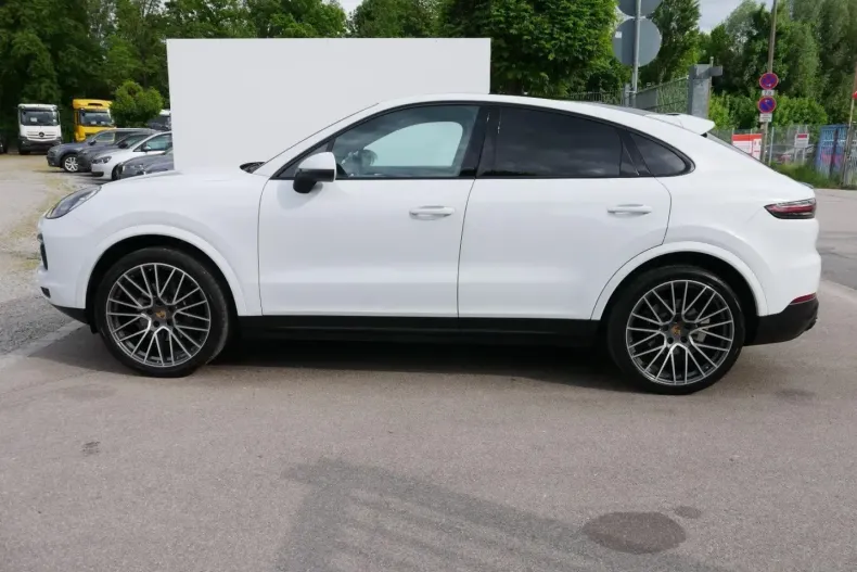 Porsche Cayenne din 2022 cu 66.962 km - oferta POR249993 - foto 4