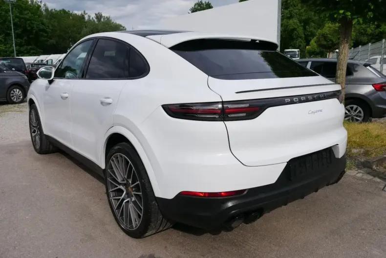 Porsche Cayenne din 2022 cu 66.962 km - oferta POR249993 - foto 5