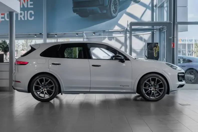 Porsche Cayenne din 2022 cu 53.663 km - oferta POR249994 - foto 7