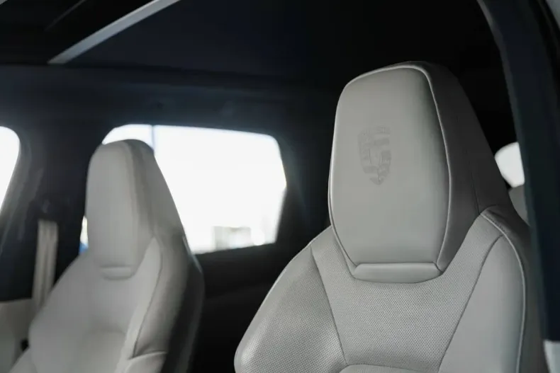 Porsche Cayenne din 2022 cu 53.663 km - oferta POR249994 - foto 44