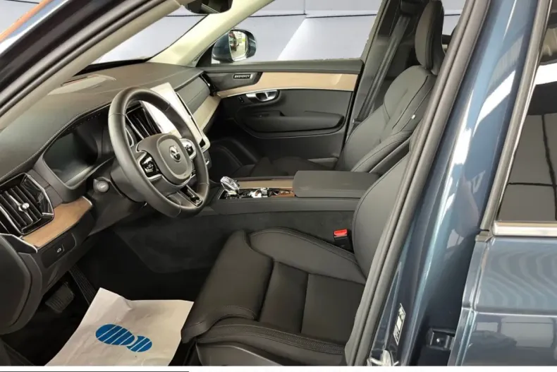 Volvo XC90 din 2025 cu 23.999 km - oferta VOL250007 - foto 5
