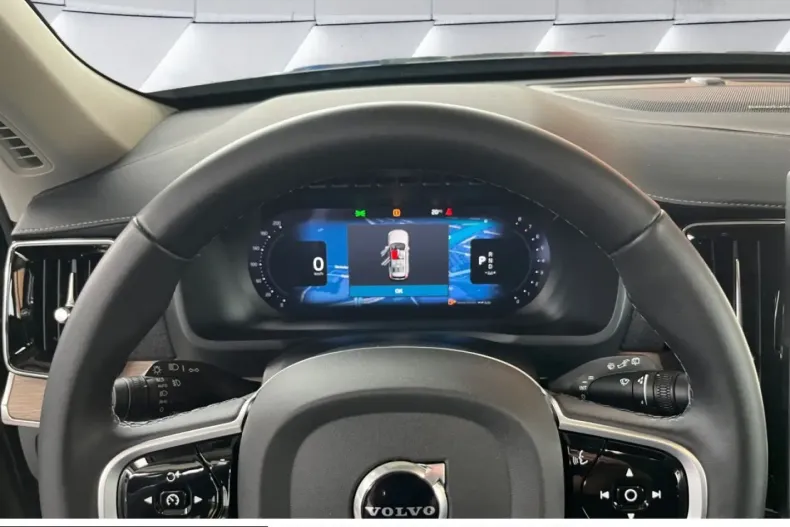 Volvo XC90 din 2025 cu 23.999 km - oferta VOL250007 - foto 10