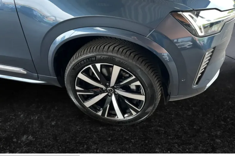 Volvo XC90 din 2025 cu 23.999 km - oferta VOL250007 - foto 14