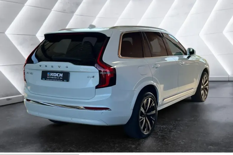 Volvo XC90 din 2025 cu 22.550 km - oferta VOL250009 - foto 4