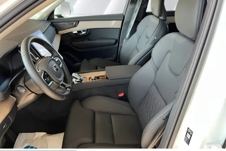 Volvo XC90 din 2025 cu 22.550 km - oferta VOL250009 - foto 5