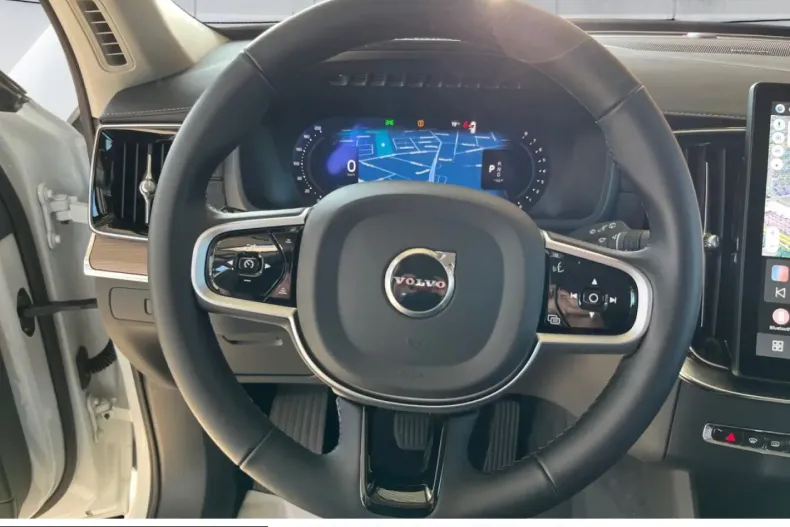 Volvo XC90 din 2025 cu 22.550 km - oferta VOL250009 - foto 8