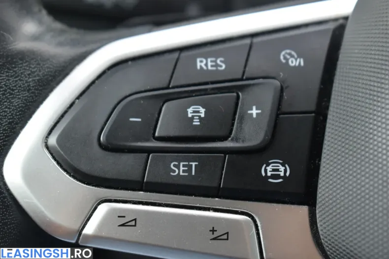 Volkswagen Tiguan din 2022 cu 52.504 km - oferta VOL250029 - foto 12