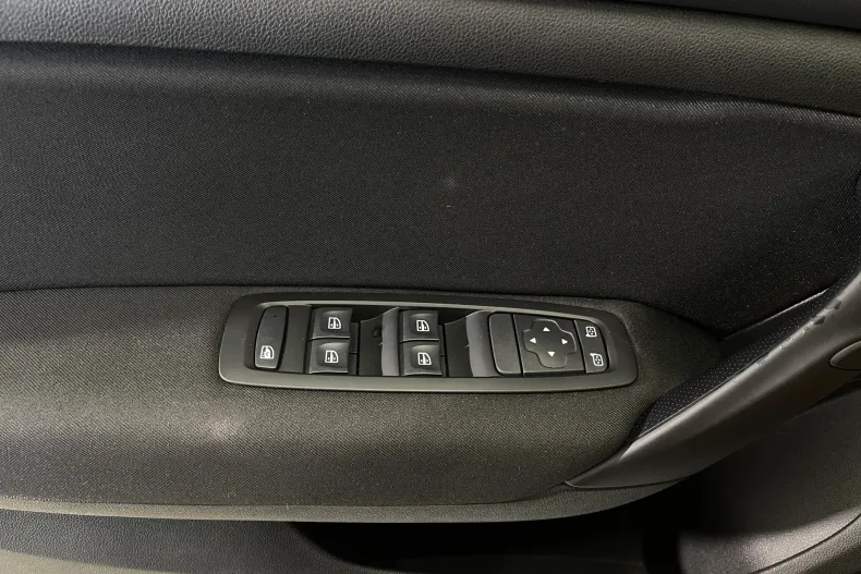 Renault Megane din 2023 cu 51.042 km - oferta REN250031 - foto 17