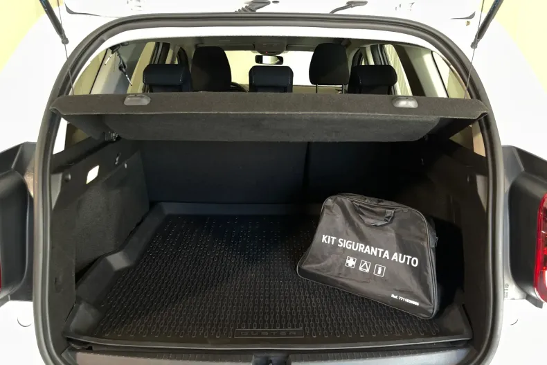 Dacia Duster din 2023 cu 46.697 km - oferta DAC250034 - foto 11