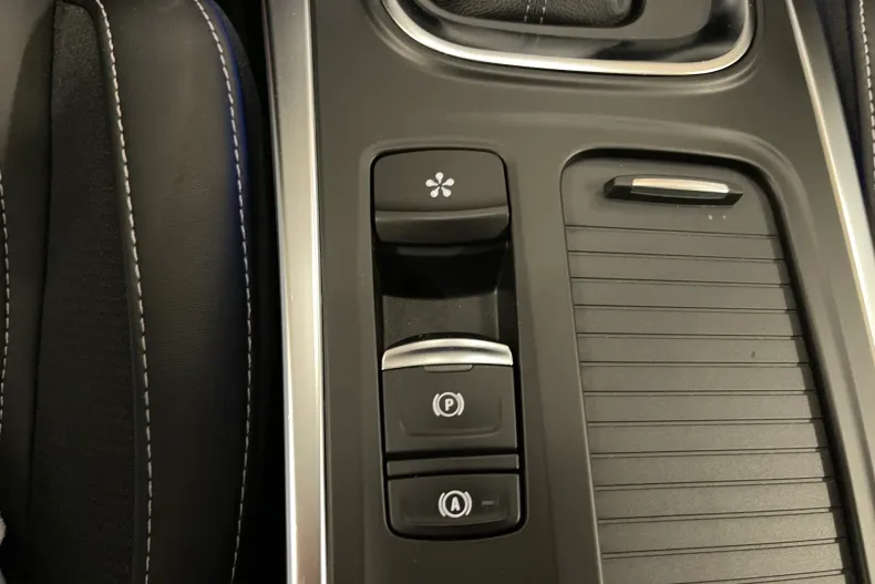 Renault Megane din 2022 cu 44.034 km - oferta REN250040 - foto 24