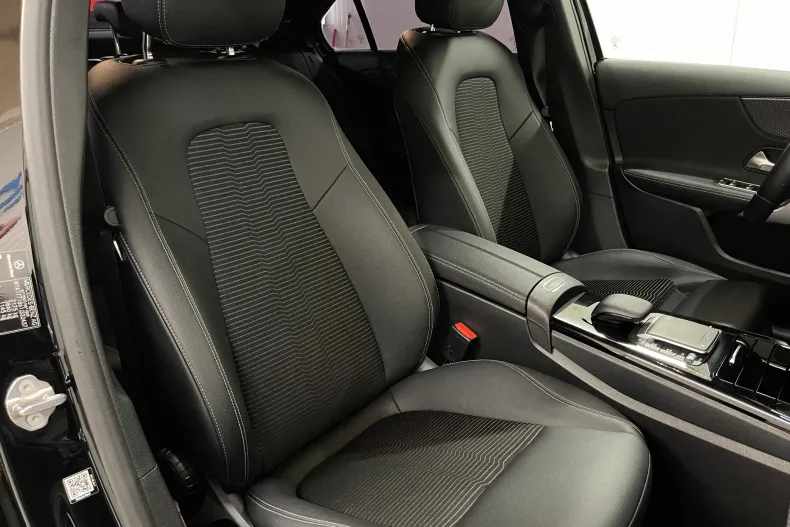 Mercedes-Benz A 250 (Clasa A) din 2021 cu 67.952 km - oferta MER250042 - foto 9