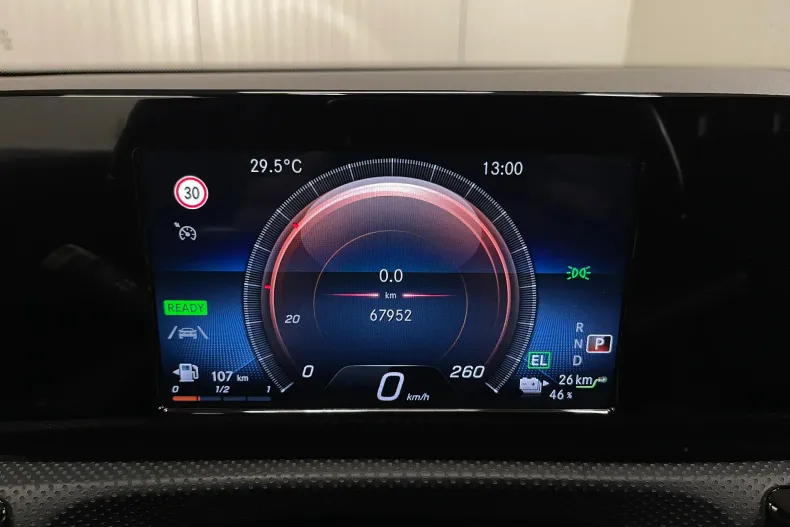 Mercedes-Benz A 250 (Clasa A) din 2021 cu 67.952 km - oferta MER250042 - foto 25