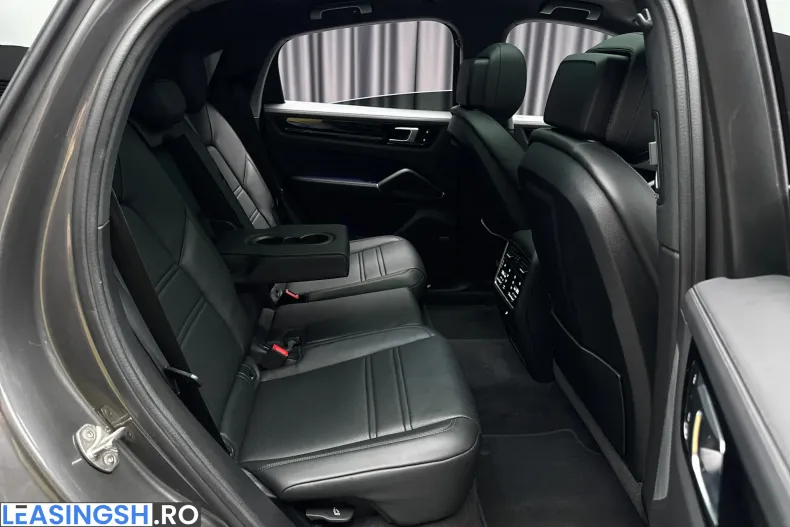 Porsche Cayenne din 2022 cu 60.138 km - oferta POR250045 - foto 19
