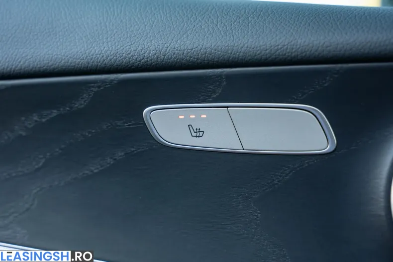 Mercedes-Benz E 220 (Clasa E) din 2022 cu 96.172 km - oferta MER250051 - foto 18