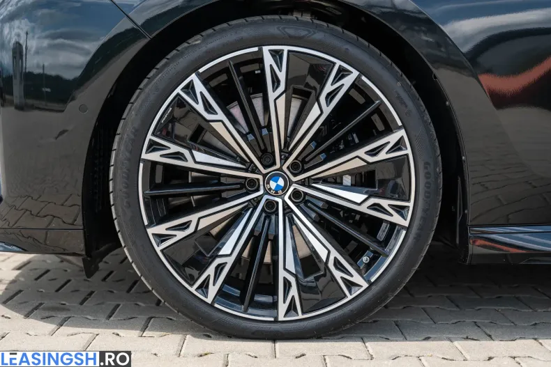 BMW 740 (Seria 7) din 2026 cu 1 km - oferta BMW250052 - foto 12