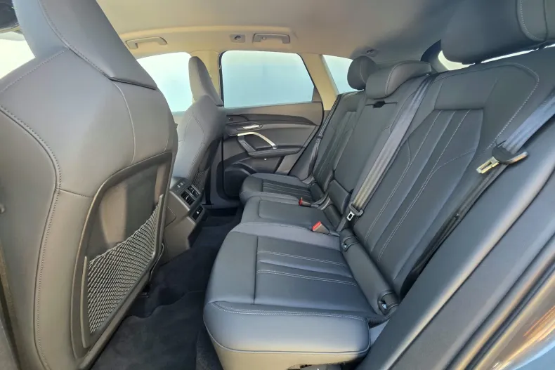 Audi Q5 din 2025 cu 4.531 km - oferta AUD250053 - foto 17