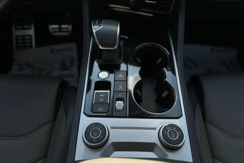 Volkswagen Touareg din 2022 cu 78.697 km - oferta VOL250054 - foto 17
