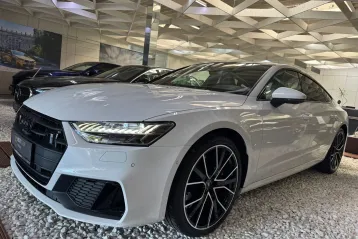 Audi A7 din 2022 - oferta AUD250066