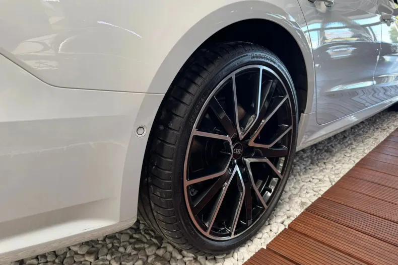 Audi A7 din 2022 cu 53.335 km - oferta AUD250066 - foto 8